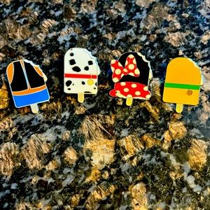 Disney Ice Cream Bars set of 4 pins 😃 Pluto . Minnie. Goofy , 101 dalmatians.